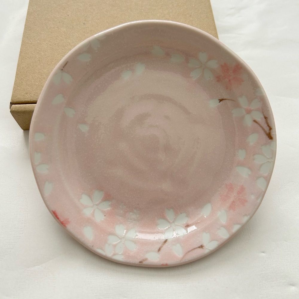 NIB Japanese Sakura Kozara Plate Artisan Crafted MIno Ware 4.75 In Snack Dish